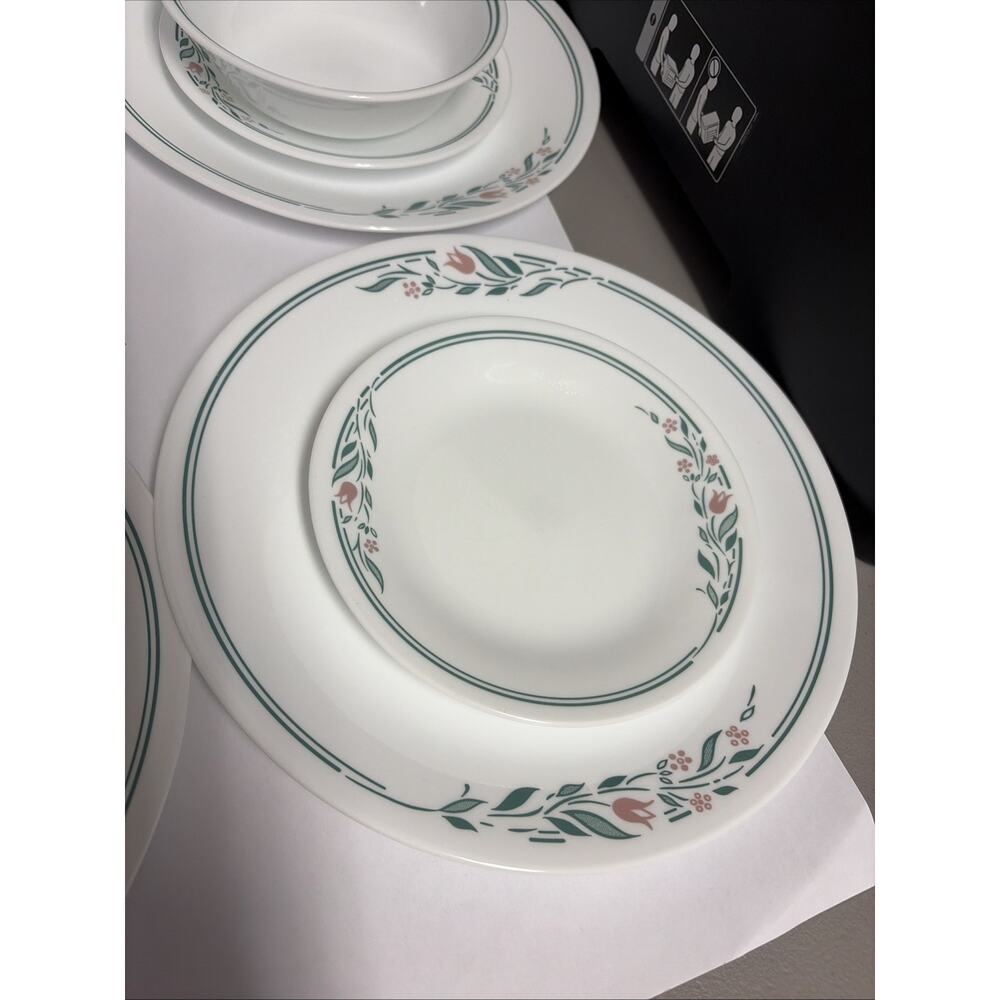 12 Pc Corelle Corningware Rosemarie Tulips Dinner & Bread Plates, Cereal Bowls - Picture 3 of 6